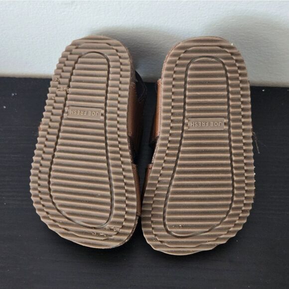 2/$15 Joe Fresh sandals toddler size 4 - Picture 4 of 4